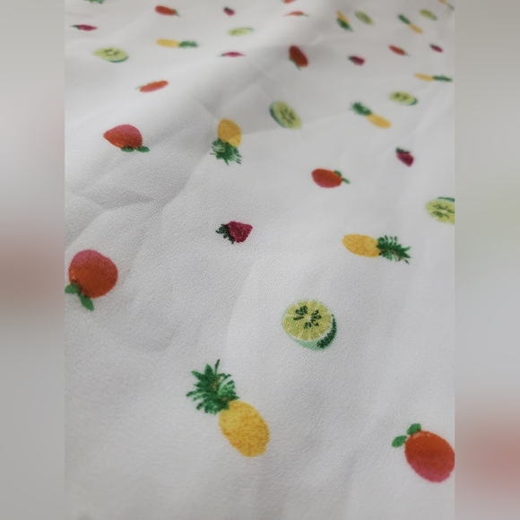 Socialite White Scalloped Cami Tank Top - Picture 3 of 6